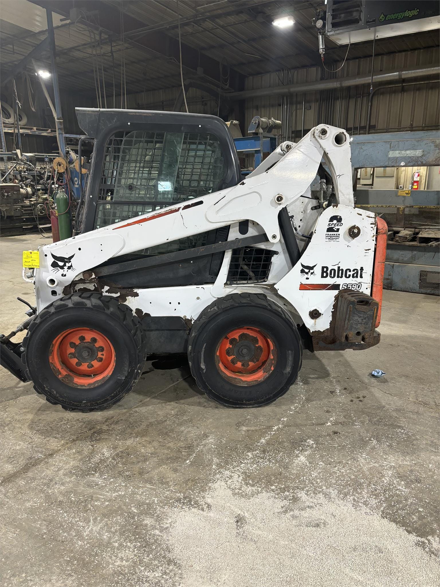 Main image Bobcat S590