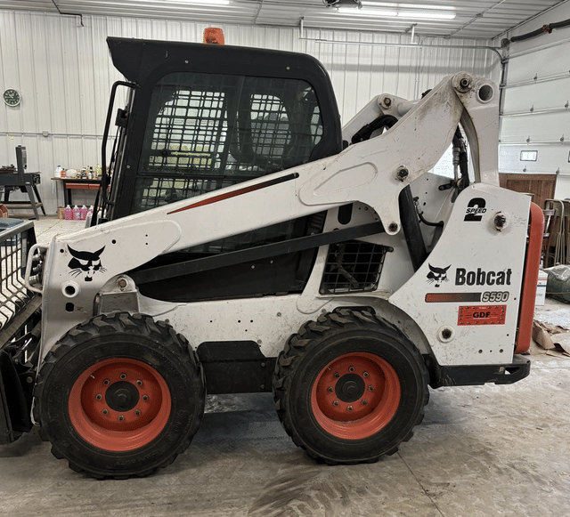 Image of Bobcat S590 equipment image 3