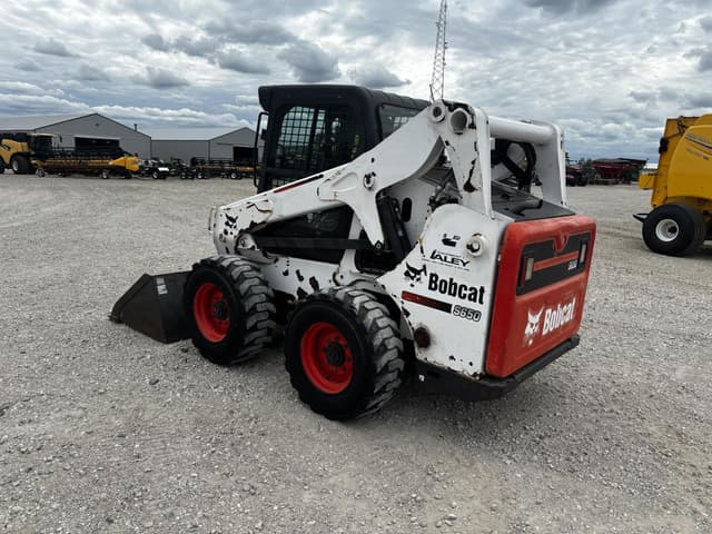 Image of Bobcat S650 equipment image 4