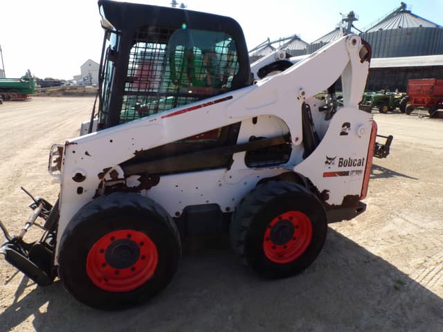 Image of Bobcat S750 equipment image 4