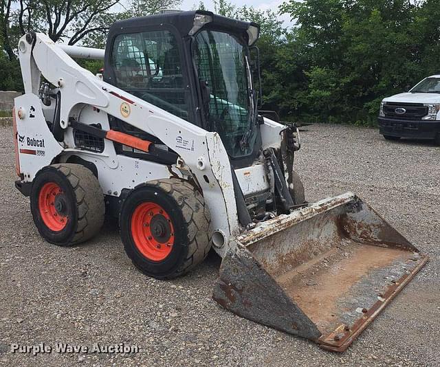 Image of Bobcat S750 equipment image 2