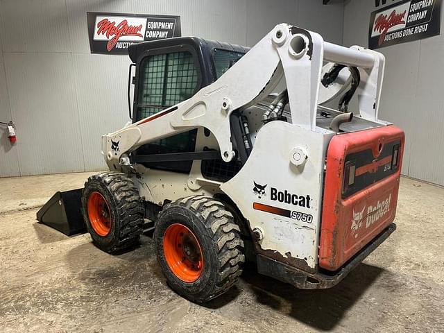 Image of Bobcat S750 equipment image 2