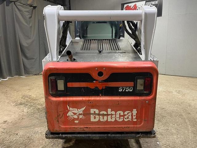 Image of Bobcat S750 equipment image 3