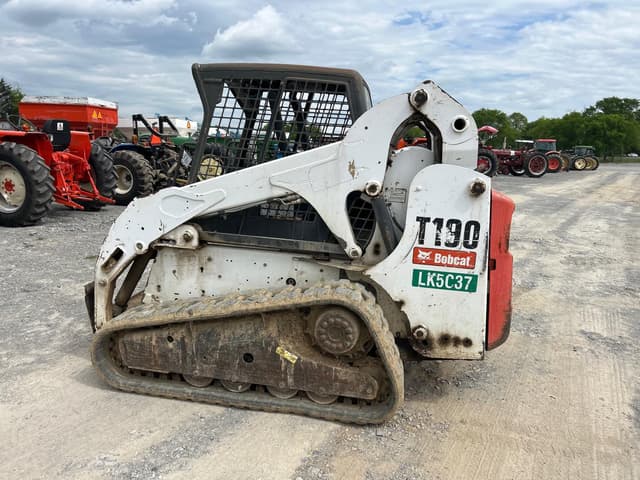 Image of Bobcat T190 equipment image 1