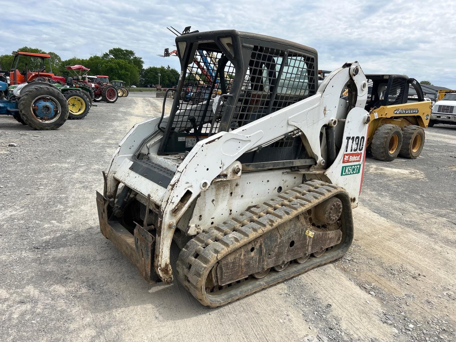 2013 Bobcat T190 Equipment Image0