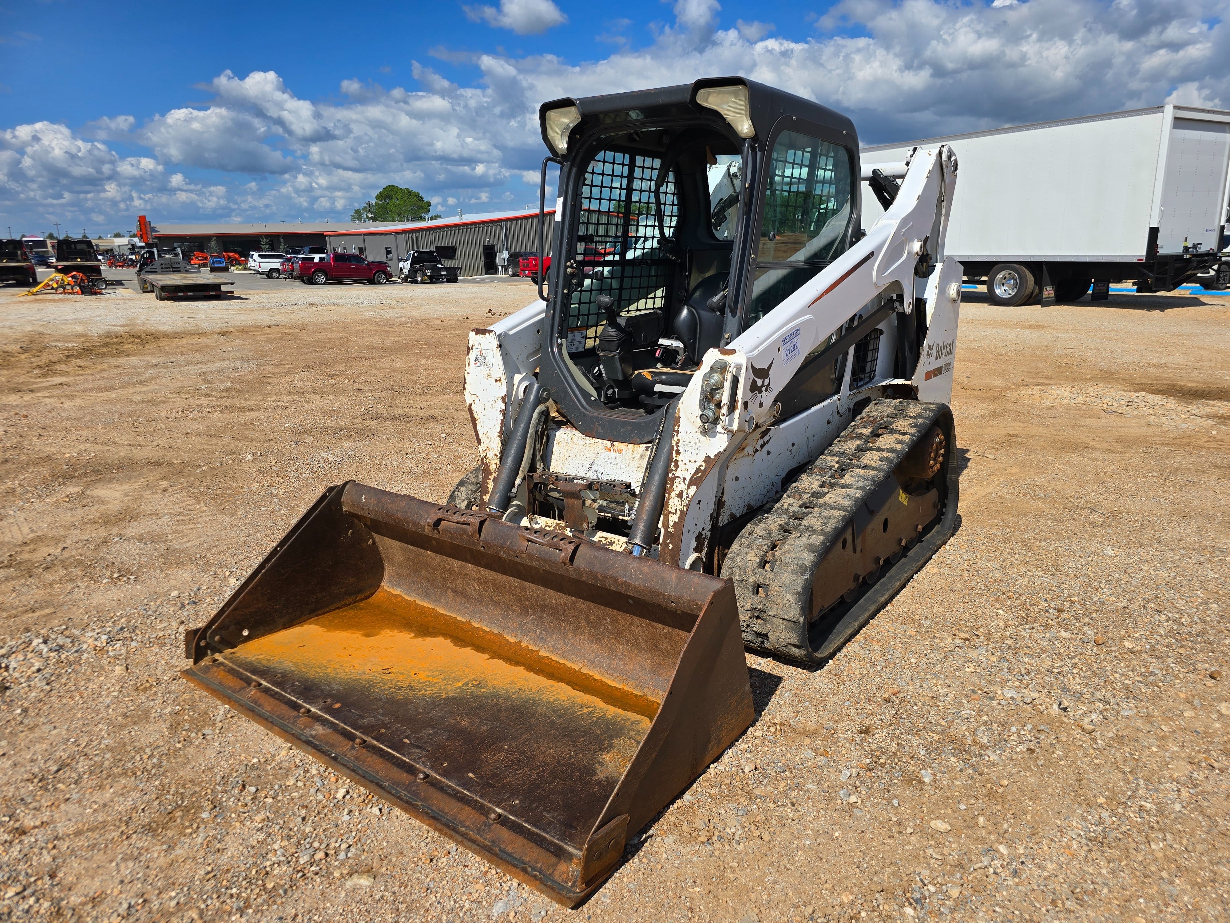 2013 Bobcat T590 Equipment Image0