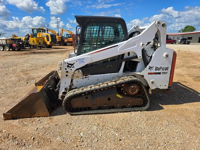 Image of Bobcat T590 equipment image 4