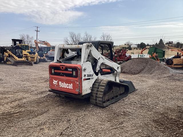 Image of Bobcat T650 equipment image 4