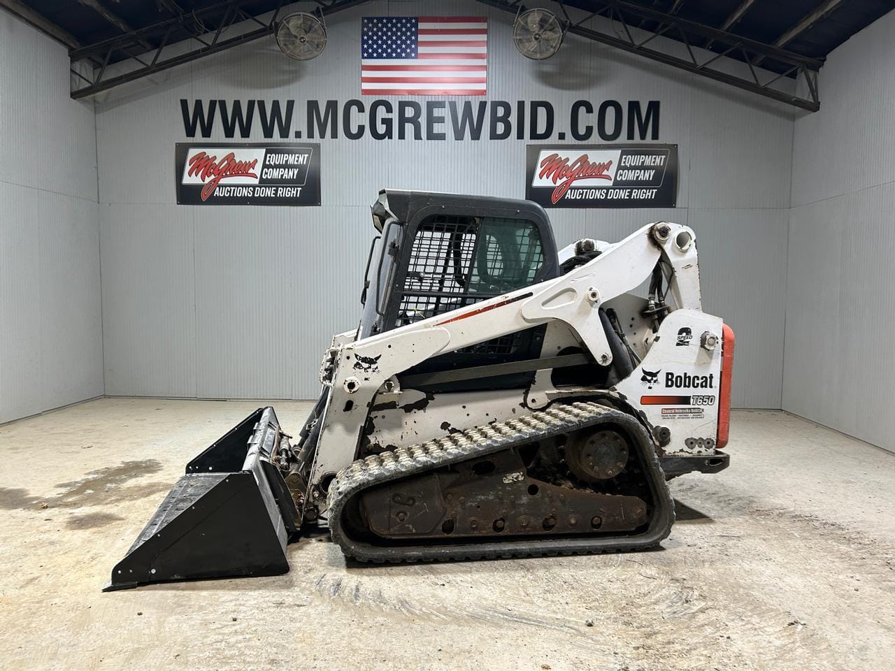 2013 Bobcat T650 Equipment Image0