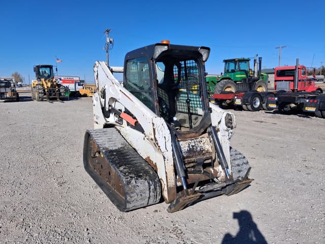 Image of Bobcat T750 equipment image 3
