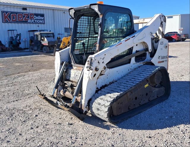 Image of Bobcat T750 equipment image 1