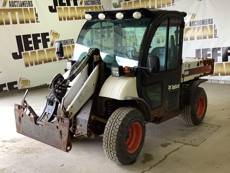 2013 Bobcat Toolcat 5600 Equipment Image0