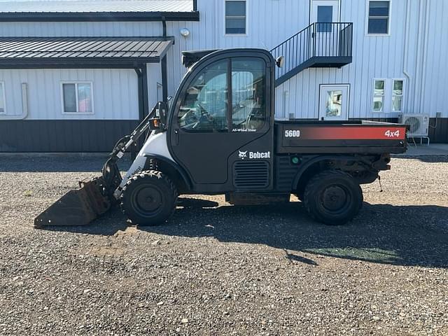 Image of Bobcat Toolcat 5600 equipment image 1