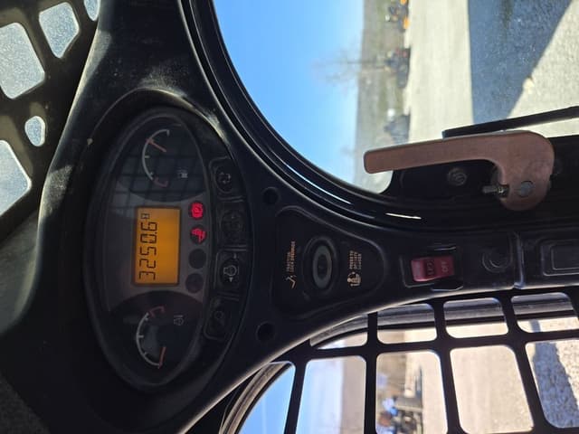 Image of Bobcat T590 equipment image 2