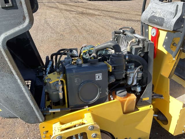 Image of Bomag BW100ADM-5 equipment image 4