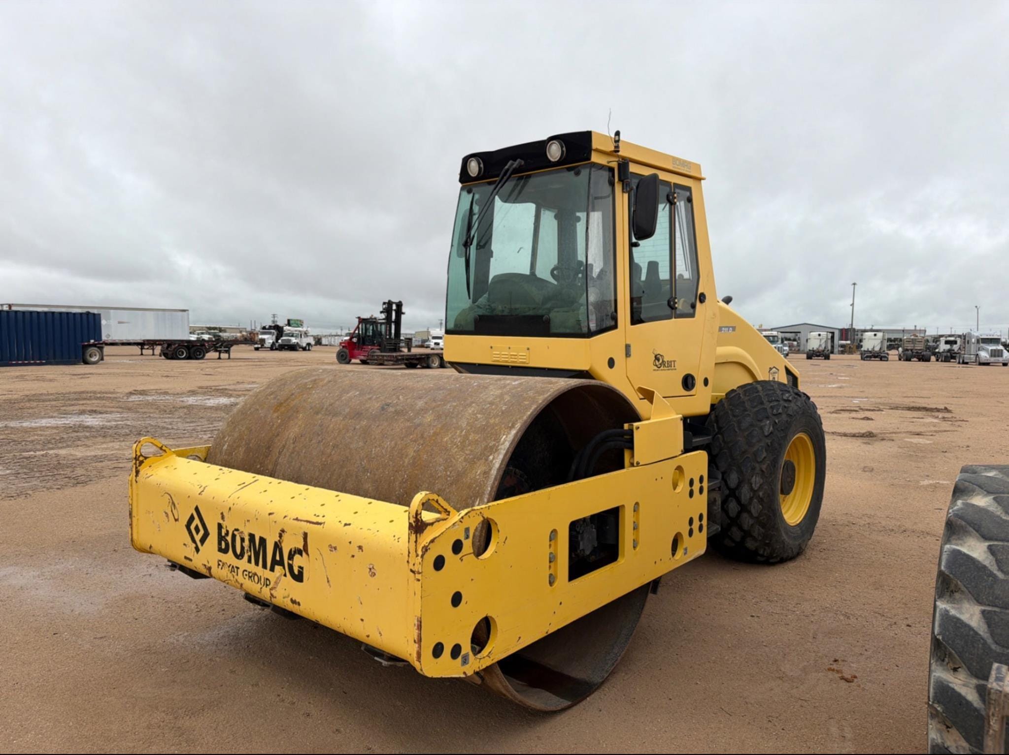 2013 Bomag BW211D-50 Equipment Image0