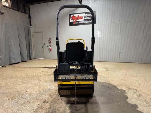 Image of Bomag BW900-50 equipment image 3