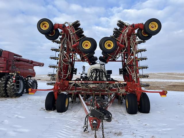 Image of Bourgault 3710 equipment image 4
