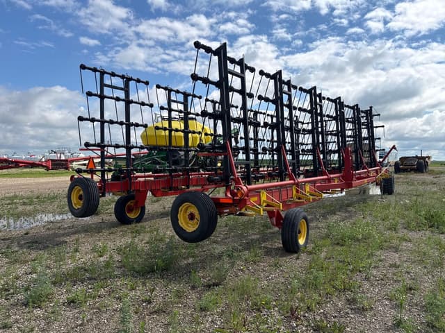 Image of Bourgault 7200-84 equipment image 4