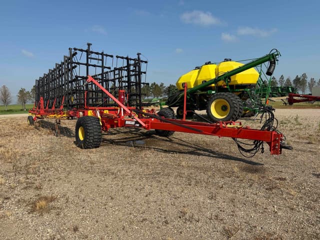 Image of Bourgault 7200-84 equipment image 1