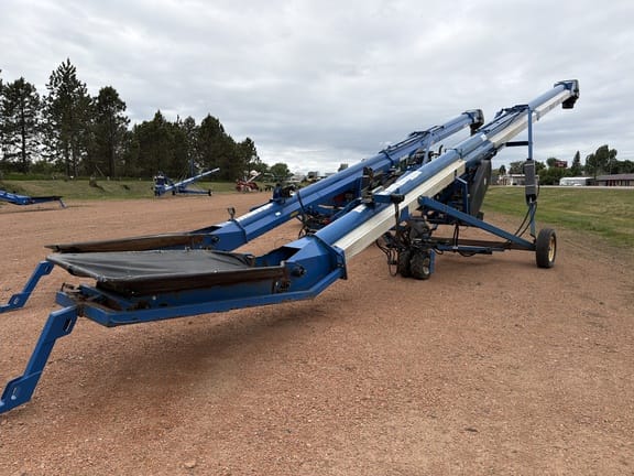 2013 Brandt 1545 Equipment Image0