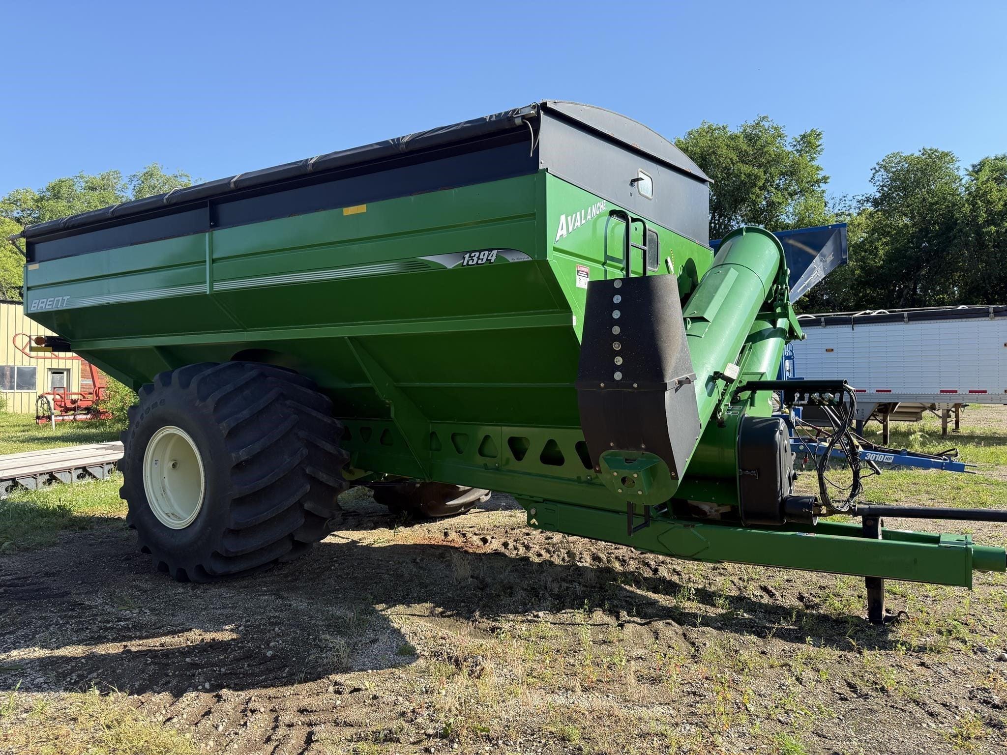 2013 Brent 1394 Equipment Image0