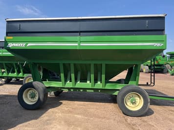 Main image Brent 757