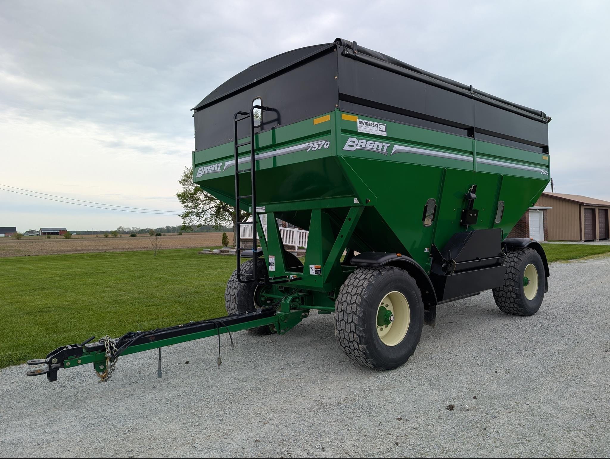 2013 Brent 757Q Equipment Image0