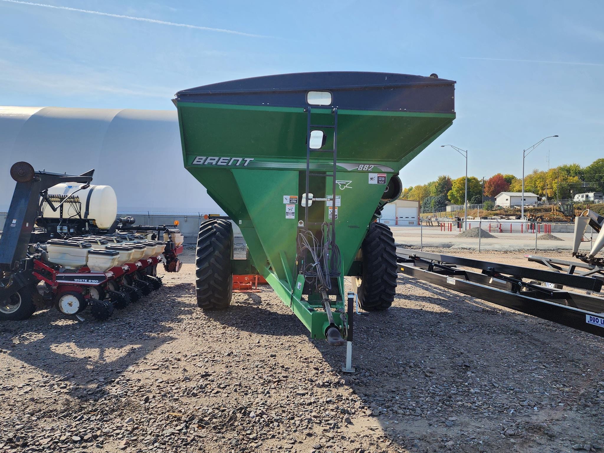 Main image Brent 882