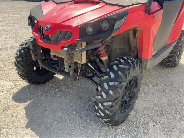 Image of Can-Am Commander XT 800R equipment image 2