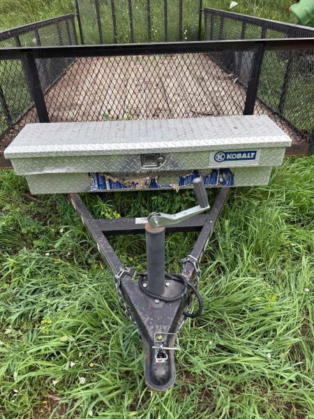 Image of Carry On Undetermined equipment image 4