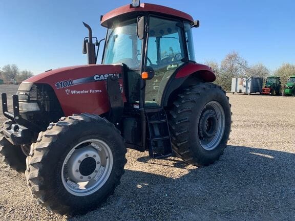 Main image Case IH Farmall 110A