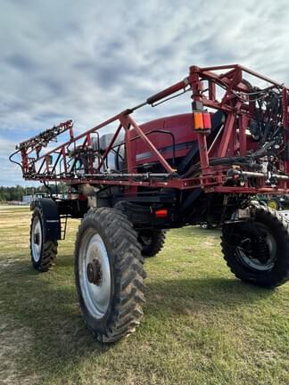 Image of Case IH Patriot 4430 equipment image 4