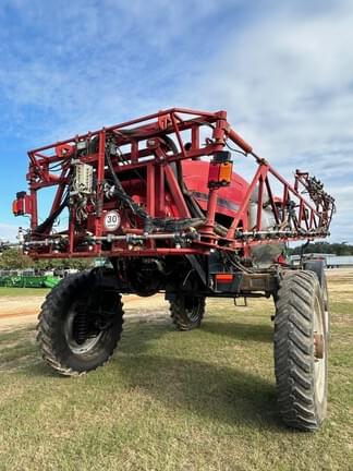 Image of Case IH Patriot 4430 equipment image 2