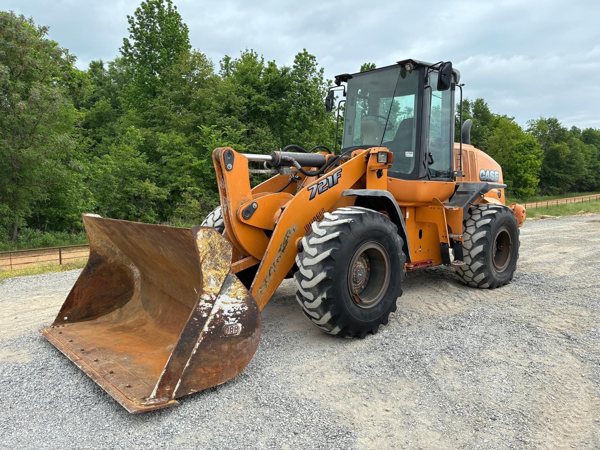 2013 Case 721F Equipment Image0