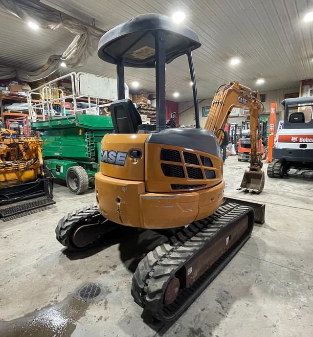 Image of Case CX36B equipment image 4