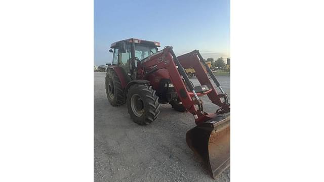 Image of Case IH Farmall 105U equipment image 1