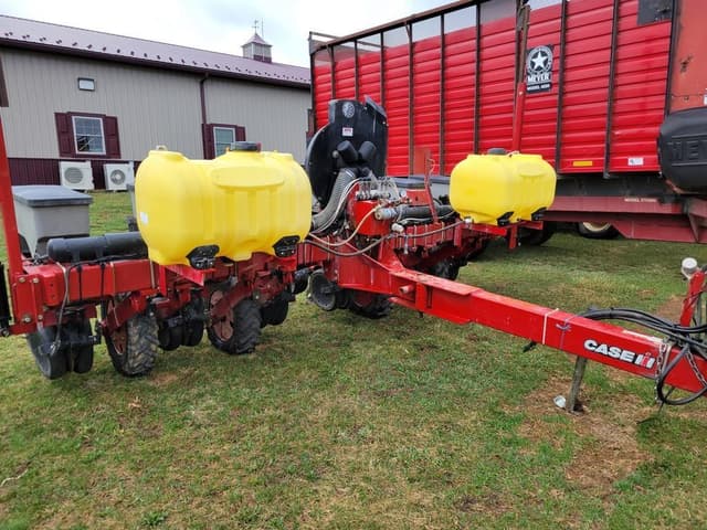 Image of Case IH 1220 equipment image 2