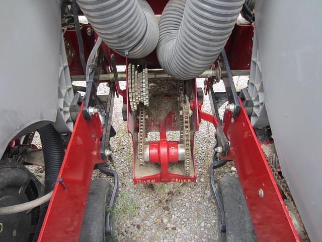 Image of Case IH 1230 equipment image 2