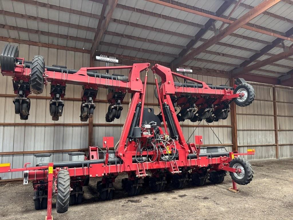 Image of Case IH 1235 Primary image