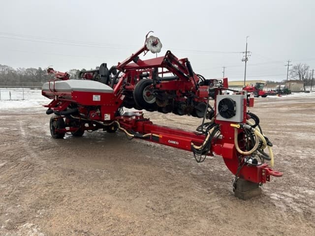 Image of Case IH 1240 equipment image 2