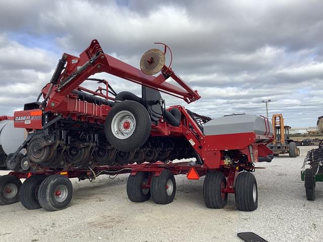 Image of Case IH 1240 equipment image 2