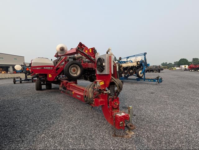 Image of Case IH 1245 equipment image 4