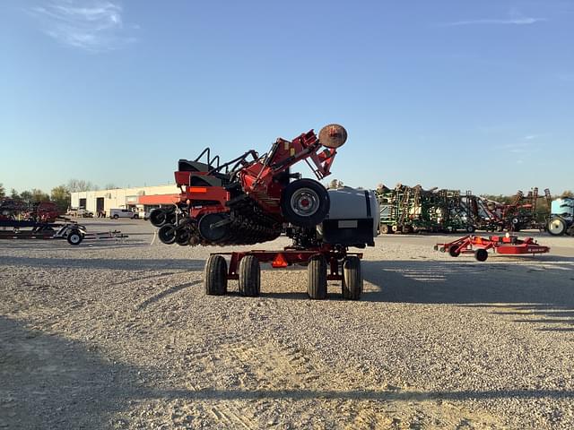 Image of Case IH 1245 equipment image 3