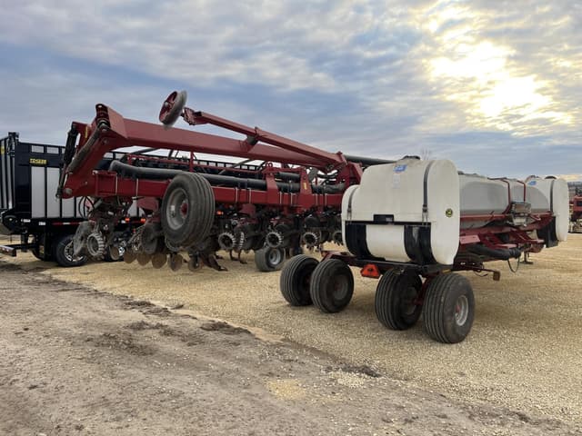 Image of Case IH 1245 equipment image 3