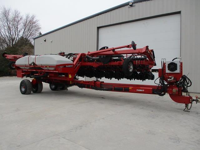 Image of Case IH 1245 equipment image 1