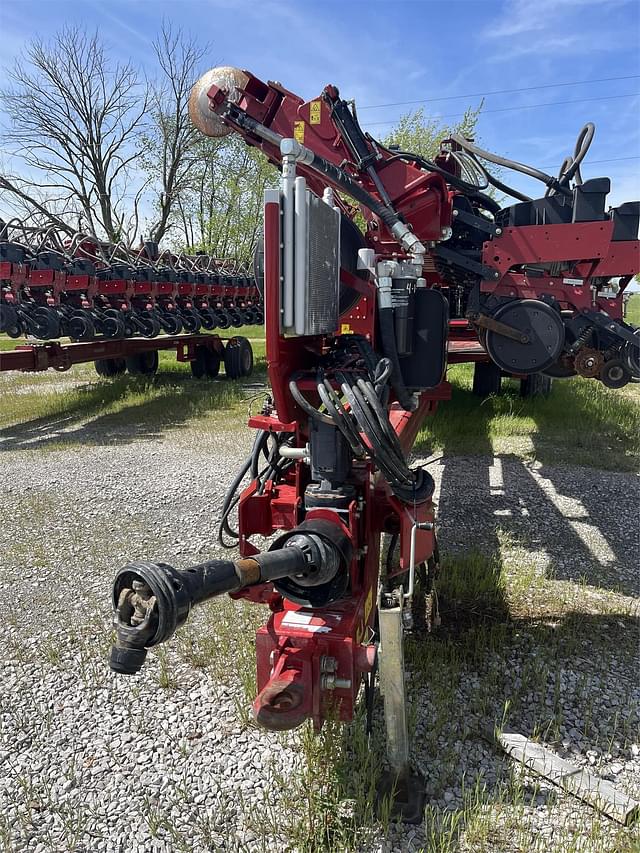 Image of Case IH 1245 equipment image 1