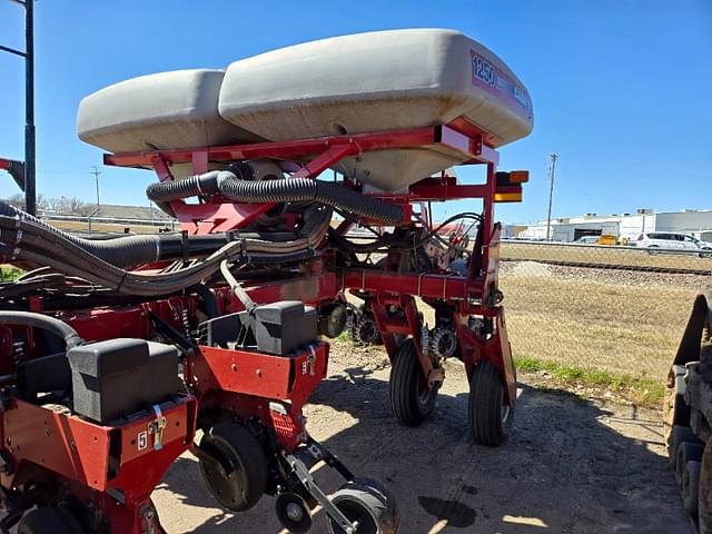 Image of Case IH 1250 equipment image 4