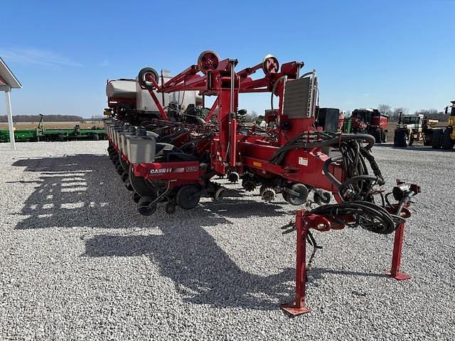 Image of Case IH 1250 equipment image 3