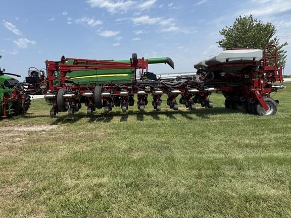 Image of Case IH 1250 equipment image 1